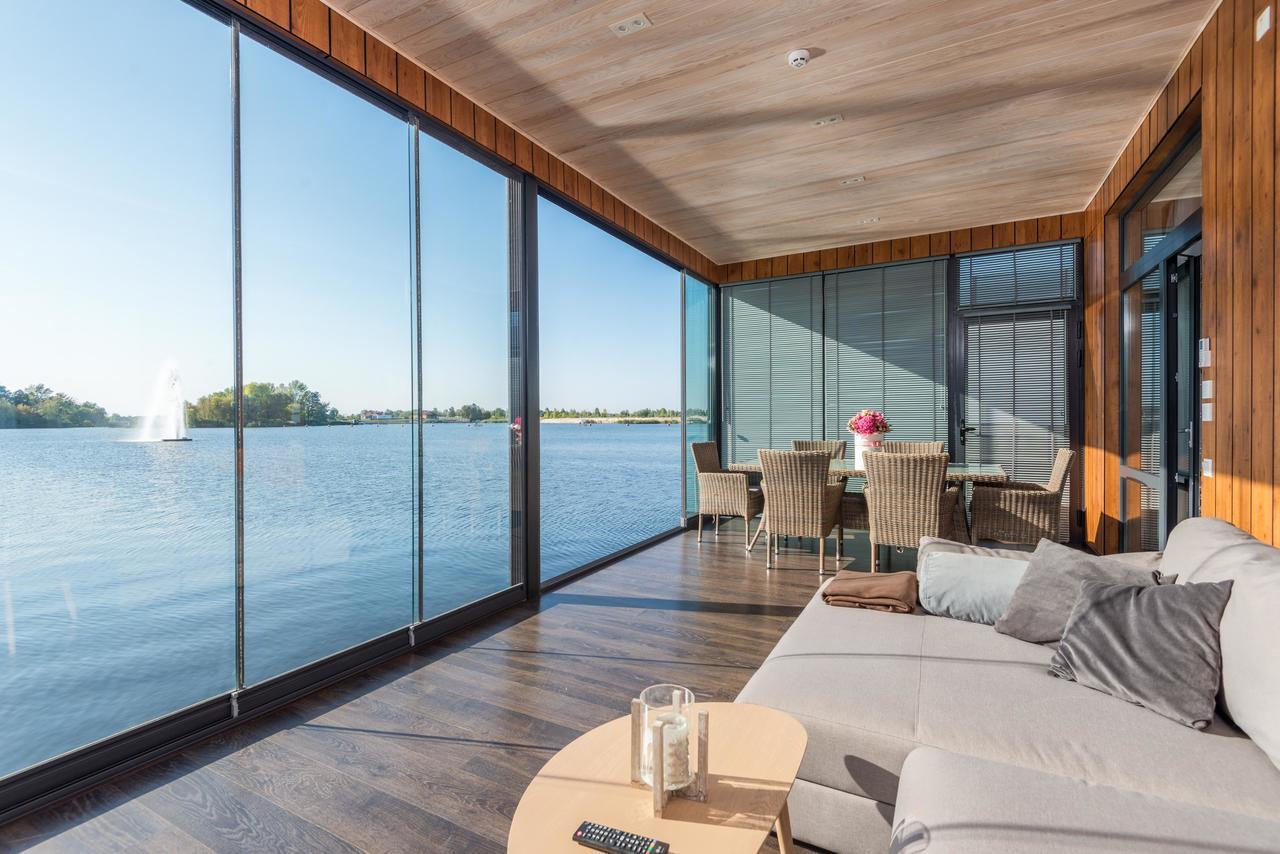 Riviera Zoloche Resort & Spa Vishenki  外观 照片