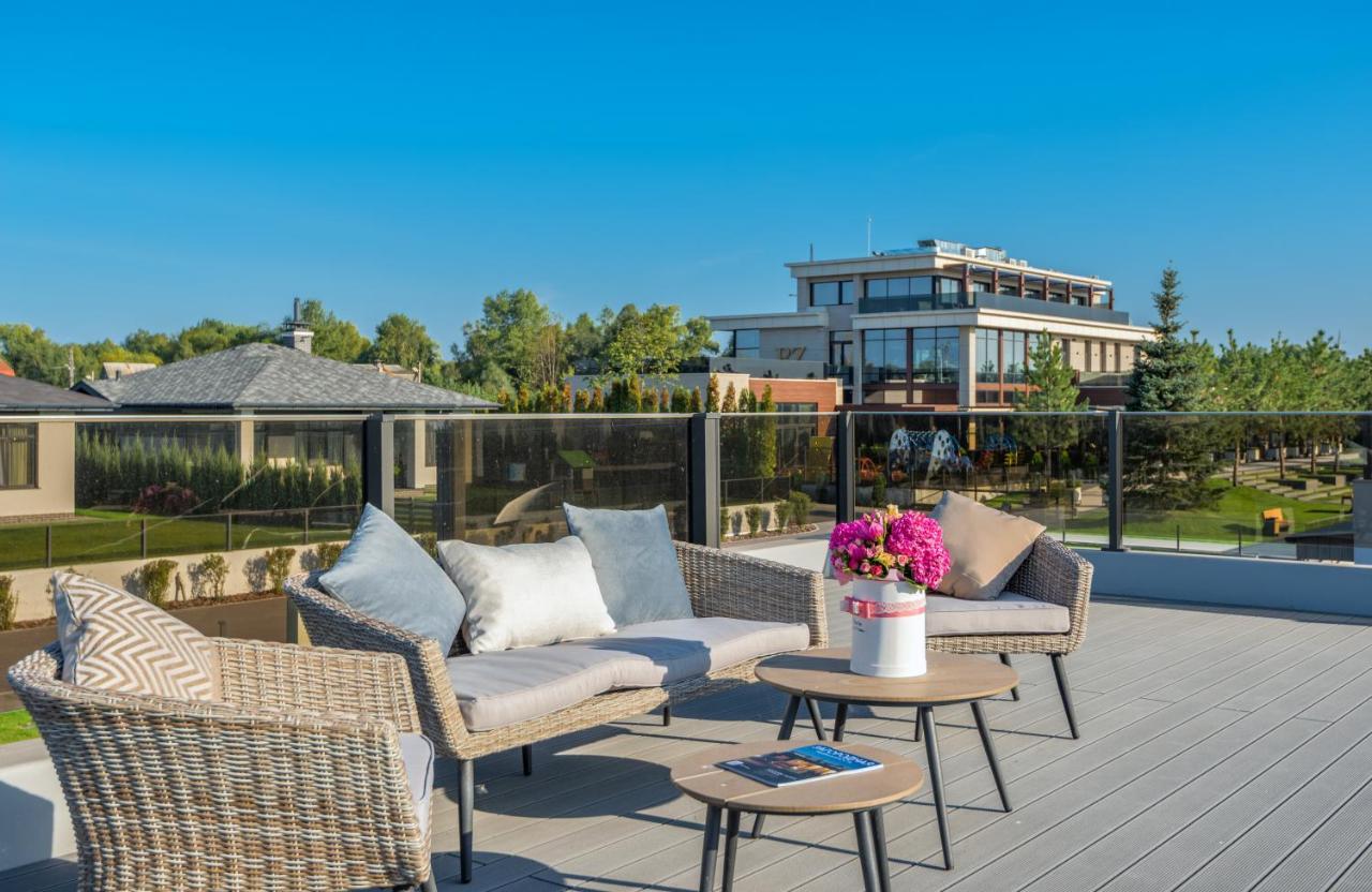 Riviera Zoloche Resort & Spa Vishenki  外观 照片